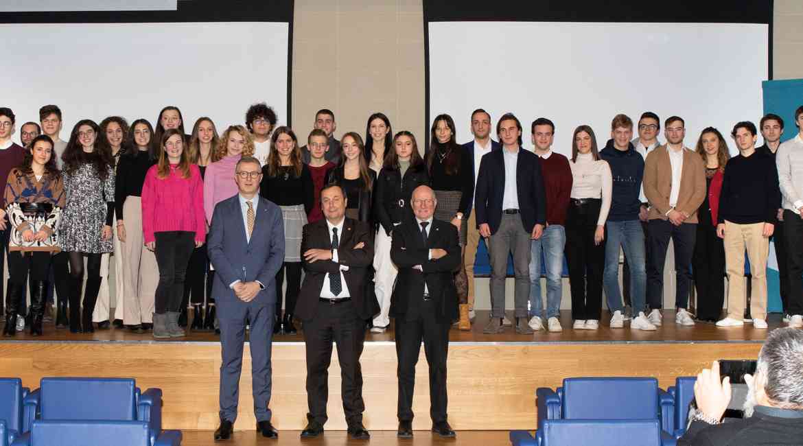 Bancaprealpisanbiagio Consegnaborsestudio